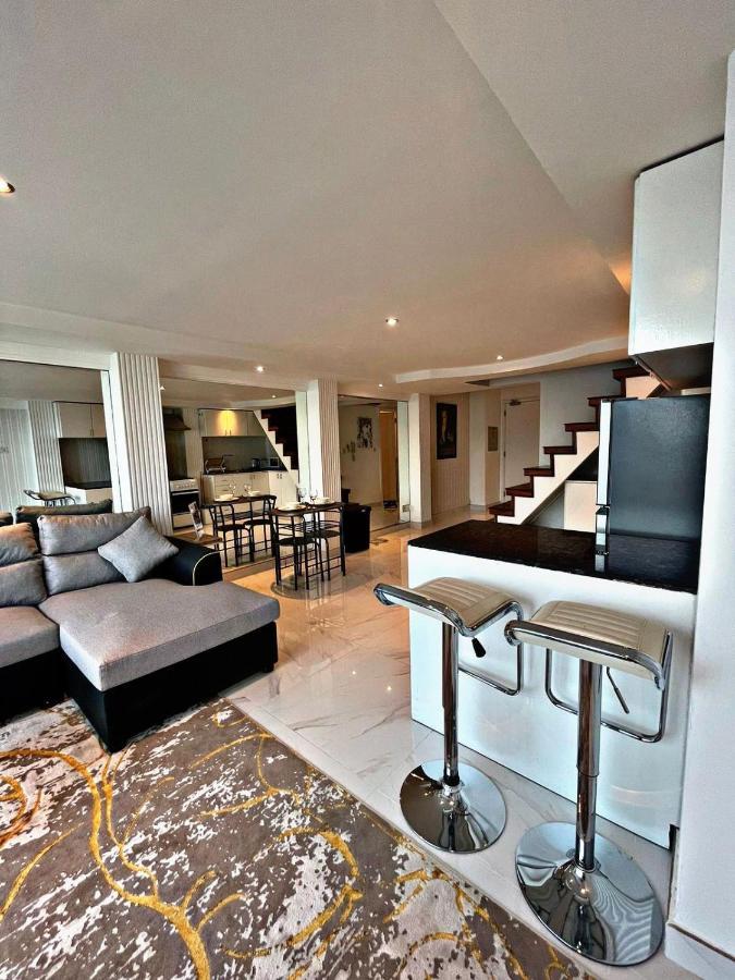 Stunning Duplex Studio In Jlt Apartment Dubai